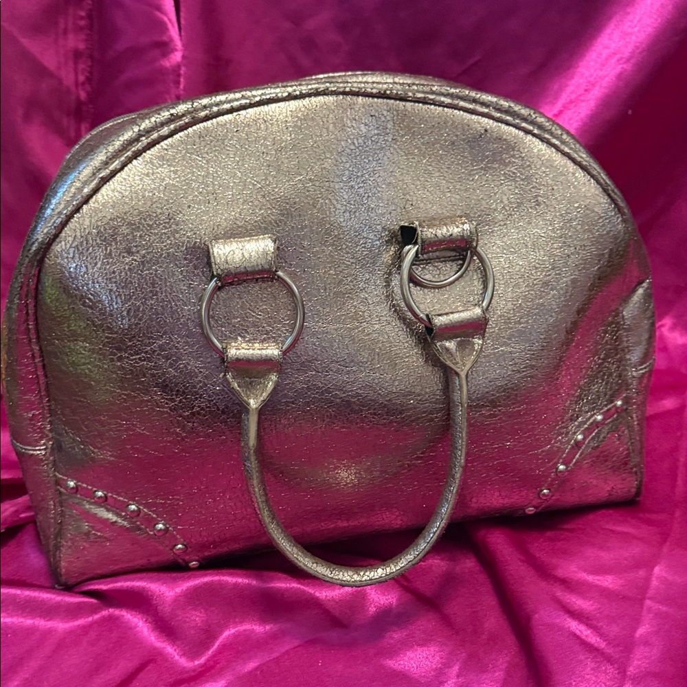 Metallic Cadillac  HUGE Silver Handbag with Logo - Picture 6 of 6